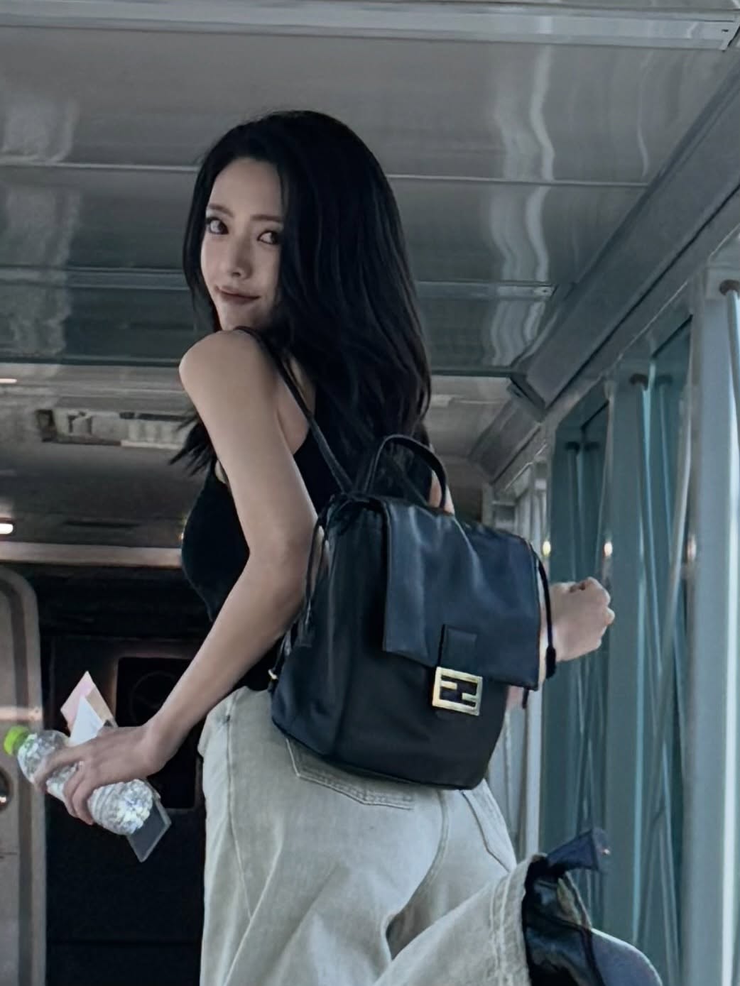 Yuna (7P) 05.jpg